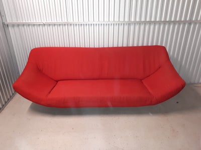 Sofa, polyester, 3 pers. , Idémøbler, Futuristisk, rød, behagelig, brugt, men fin sofa fra Idemøbler