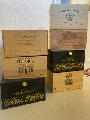 7 Vin Trækasser, 7 forskellige vin trækasser sælges.