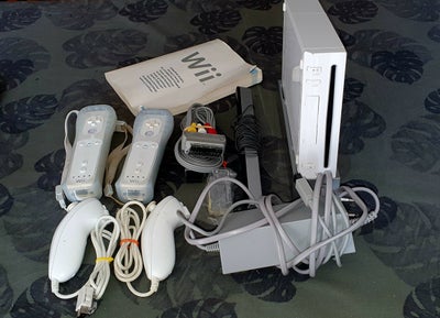 Nintendo Wii, God, Nintendo Wii med diverse tilbehør.. se billeder. Afhentning I Hedehusene.