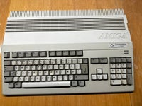 Commodore Amiga, spillekonsol, God