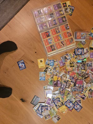 Samlekort, Pokemon Kort, I gang med at rydde op i min søns værelse, og skal af med disse kort.