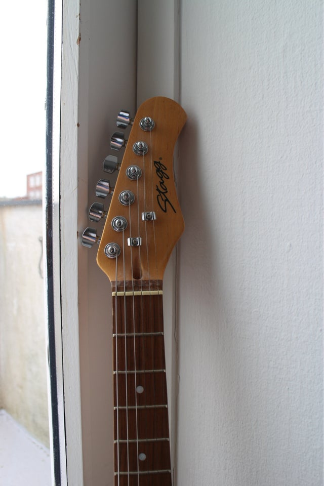 Elguitar, Stagg 3/4