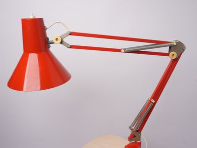 Arkitektlampe, Flot og velholdt arkitektlampe fra LB, 


Flot rød arkitektlampe fra 70'erne, som er 