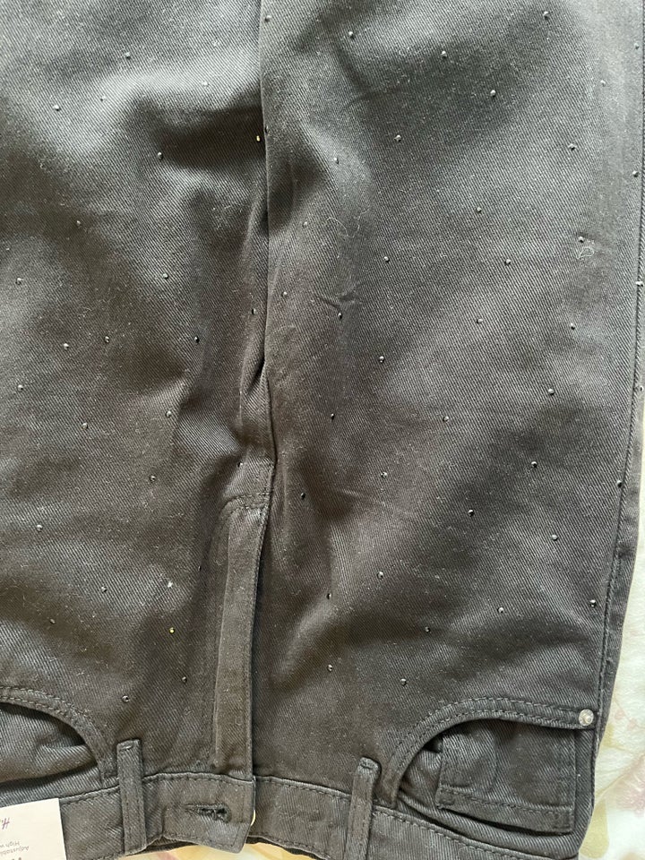 Bukser, Jeans med sorte sten / nister, H og m