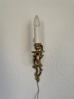 Væglampe, Messinglampet, 5 messinglampetter sælges til 75 kr pr stk. Højde: 30 cm.