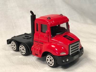 Biler, Lastbil, Lastvognstrækker, En flot Lastbil trækker i rød med blå lamper på taget, sælges for 