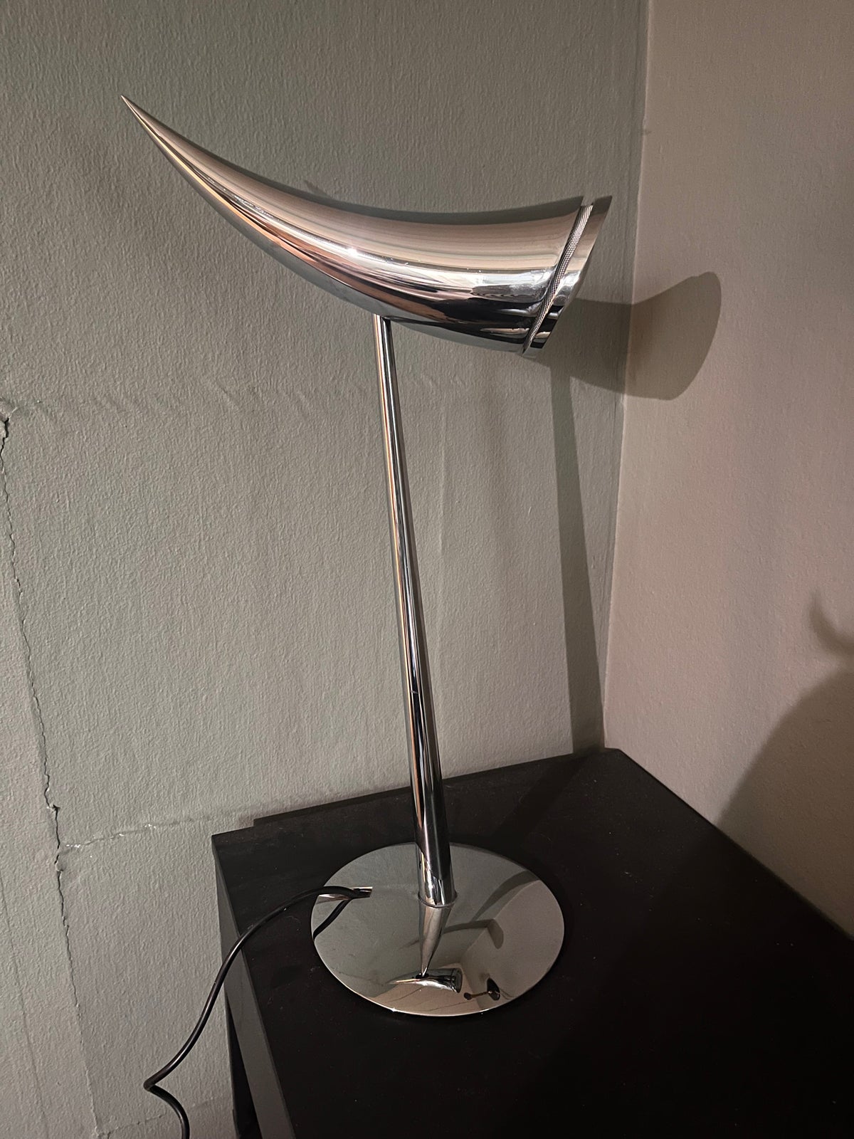 stress malt Skeptisk Lampe, Ara Table Lamp by Philippe Starck for Flos – dba.dk – Køb og Salg af  Nyt og Brugt