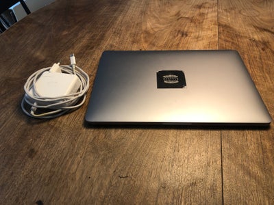 MacBook Pro, 2016, 2 GHz Dua-Corn intel Core i5 GHz, 8 GB ram, 250 GB harddisk, God, Hej DBA

Jeg sæ