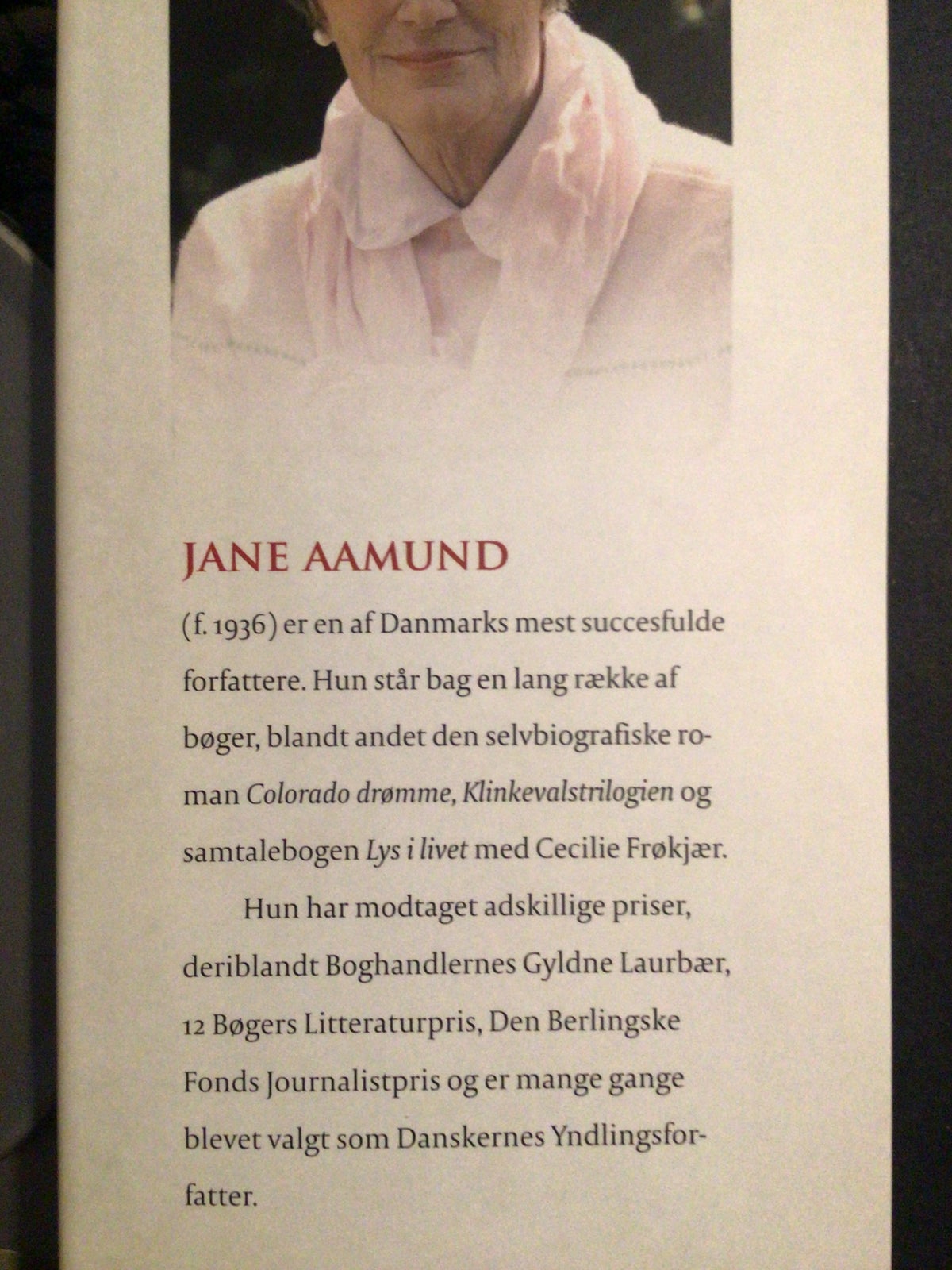 Naboens søn, Jans Aamund, genre: roman