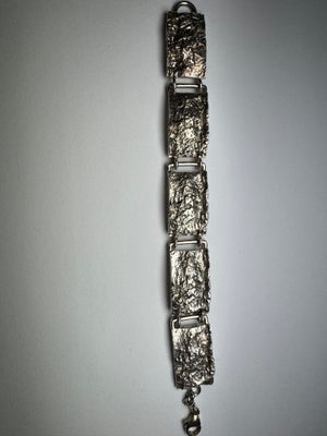 Armbånd, sølv, Flora Danica, Sølvarmbånd i 925 Sterling sølv.

Målene er, som følger:
Længde: 19,5 c