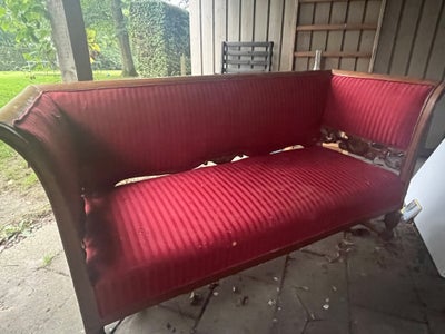Sofa, træ, 3 pers. , Antik, Højrygget sofa, formentlig o. 1910, med fine træudskæringer. Blev ombetr