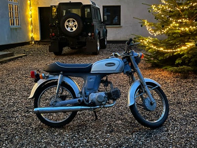 Honda CD50, 1975, 16000 km, Blå, Helt org, og velkørende CD50 med manuel kobling og 4gear

Har patin