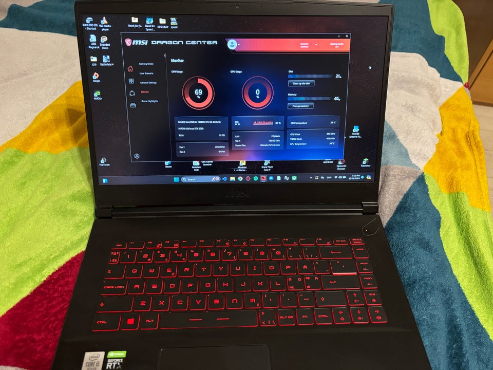 MSI Gf65 thin 10ser, I5 10Gen GHz, 16 GB ram