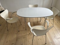 Arne Jacobsen, spisebord m. stole, Ellipsebord og 4