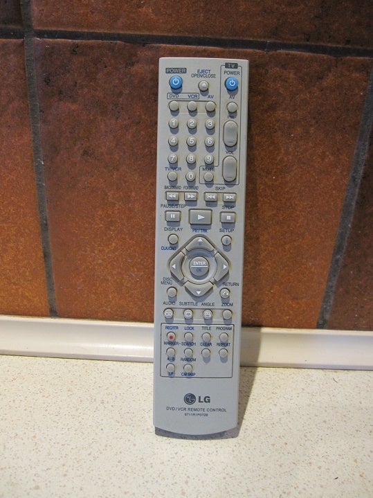 VHS videomaskine, LG, V9700 (Incl. fjernbetjening)
