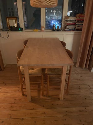 Spisebord, massiv træ , ikea, b: 74 l: 175, trænger til en omgang slibning, er behandlet med sæbespå