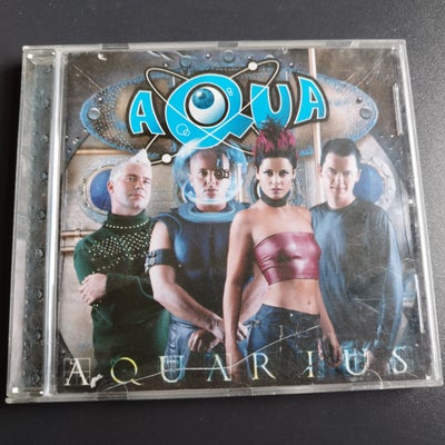 Aqua: Aquarium, rock, CD i fin stand. 
Cover : Lidt ridset.
-----
Venligst ingen personlig afhentnin