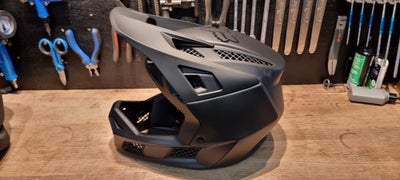 Cykelhjelm, Carbon fullface, Fox Rampage Pro Carbon fullface hjelm,
- Matsort (Hovedomkreds XL | 58-