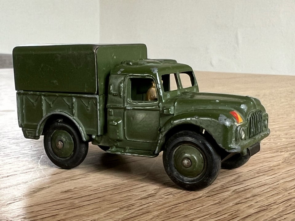 Army 1 ton cargo truck, Dinky toys