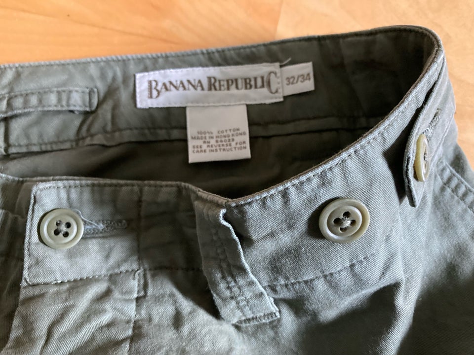 Chinos, Banana Republic, str. 32