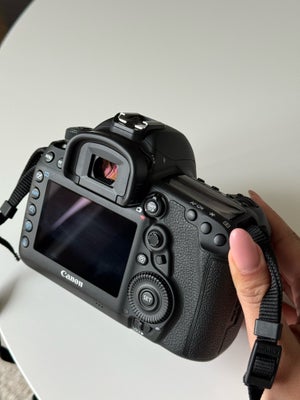 Canon, Canon 5D mark iv, Perfekt, Canon 5D mark iv Body, used a year,perfect condition.Battery and c