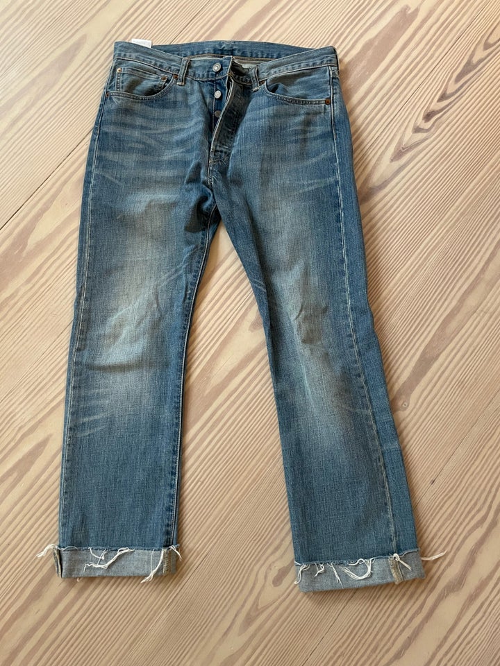 Jeans, Levi’s 501, str. 32