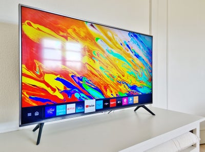 Samsung, 4K Smart TV 2022, 43", Lækkert og næsten nyt smart tv fra Samsung. Med UHD, HDR, WIFI, Blue