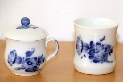 Porcelæn, Sennepskrukke og lille vase, Blå Blomst, Blå Blomst, kantet fra Royal Copenhagen
Sennepskr