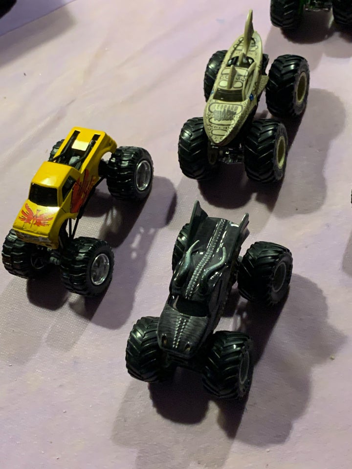 Monster Truck , Hot Wheels