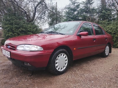 Ford Mondeo, 1,8i Delta, Benzin, 1996, km 109380, bordeaux, træk, nysynet, ABS, airbag, 5-dørs, cent