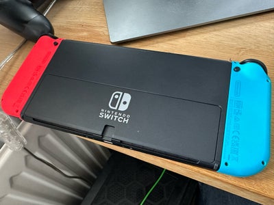 Nintendo Switch, OLED, Perfekt, Sælger min Nintendo OLED da jeg desværre ikke for den brugt nok. Den