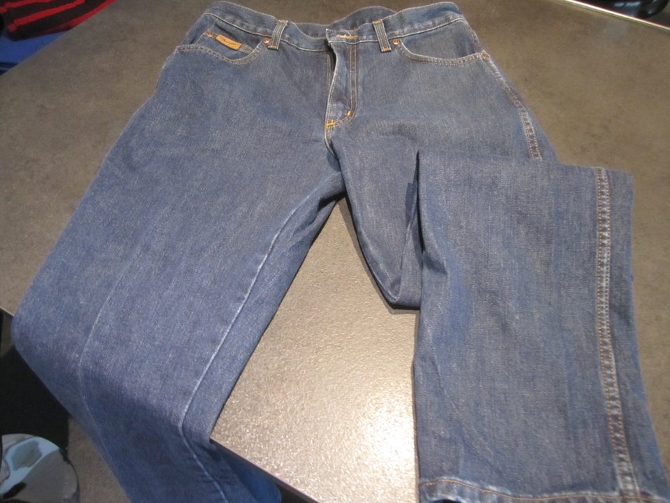 Jeans, Wrangler, str. 32