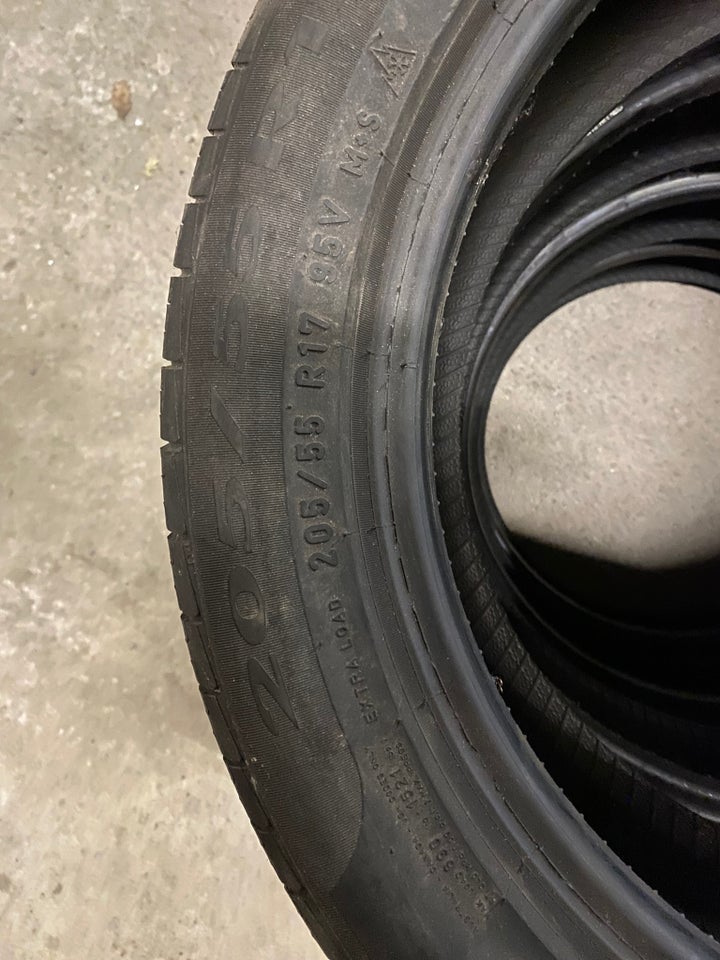 Helårsdæk, Pirelli, 205 / 55 / R17