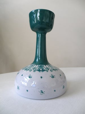 Lysestage, Bjørn Wiinblad, Lysestage i keramik beregnet til bloklys (5 cm). Designet i 1984 af Bjørn