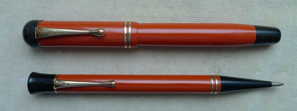 Gamle fyldepenne fyldepenne købes af samler. 
Sp...