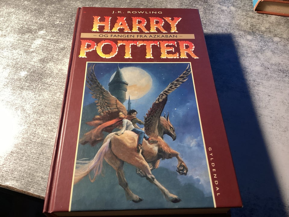 Harry Potter og fangen fraAzka a Solgt, J K Rowlund kk32,