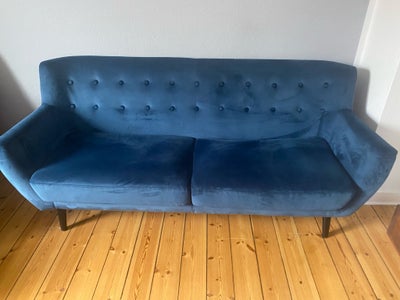 Sofa, velour, 3 pers. , Møbel kompagniet, Flot velholdt 3 personers sofa i blå velour med sorte ben.