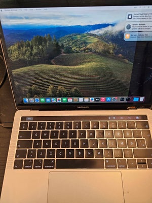 MacBook Pro, I5, 1.4 Hz GHz, 8 GB ram, 128 GB harddisk, Defekt, Brugt med skadet skærm og ikke optim
