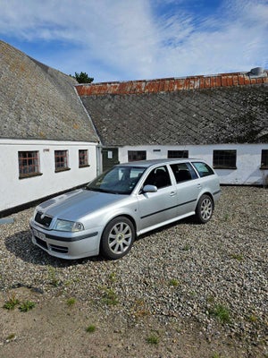 Skoda Octavia, 1,8 T RS Combi, Benzin, 2003, km 360000, gråmetal, træk, klimaanlæg, aircondition, AB