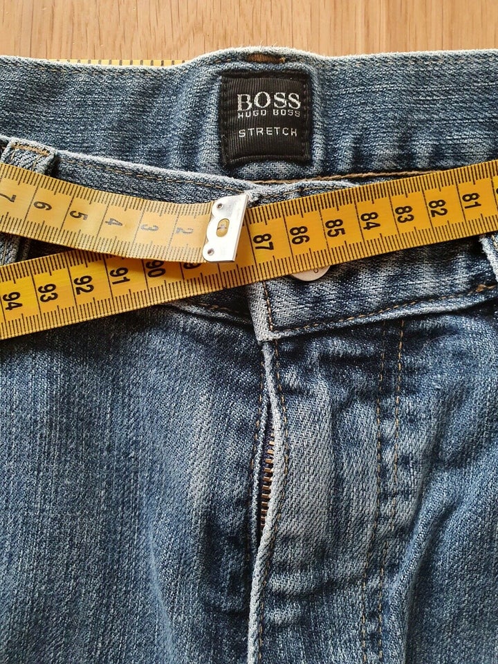 Jeans, Hugo Boss, str. 33