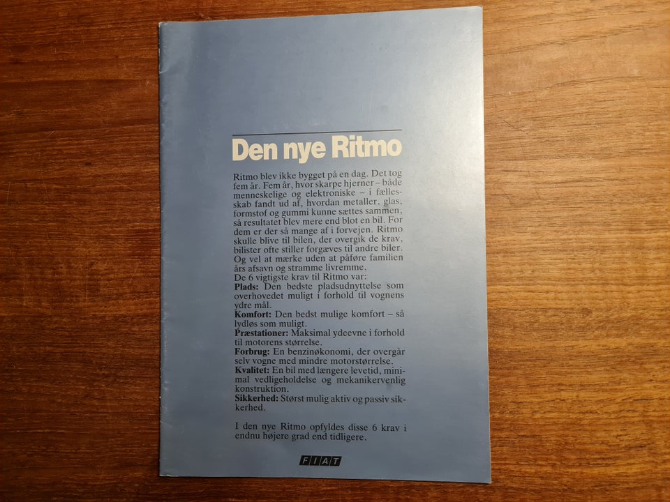 Fiat Ritmo modelbrochure fra 1983.

22 sider på...