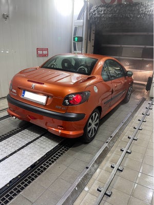 Peugeot 206, 1,6 16V CC, Benzin, 2002, km 251000, orange, nysynet, aircondition, ABS, airbag, alarm,