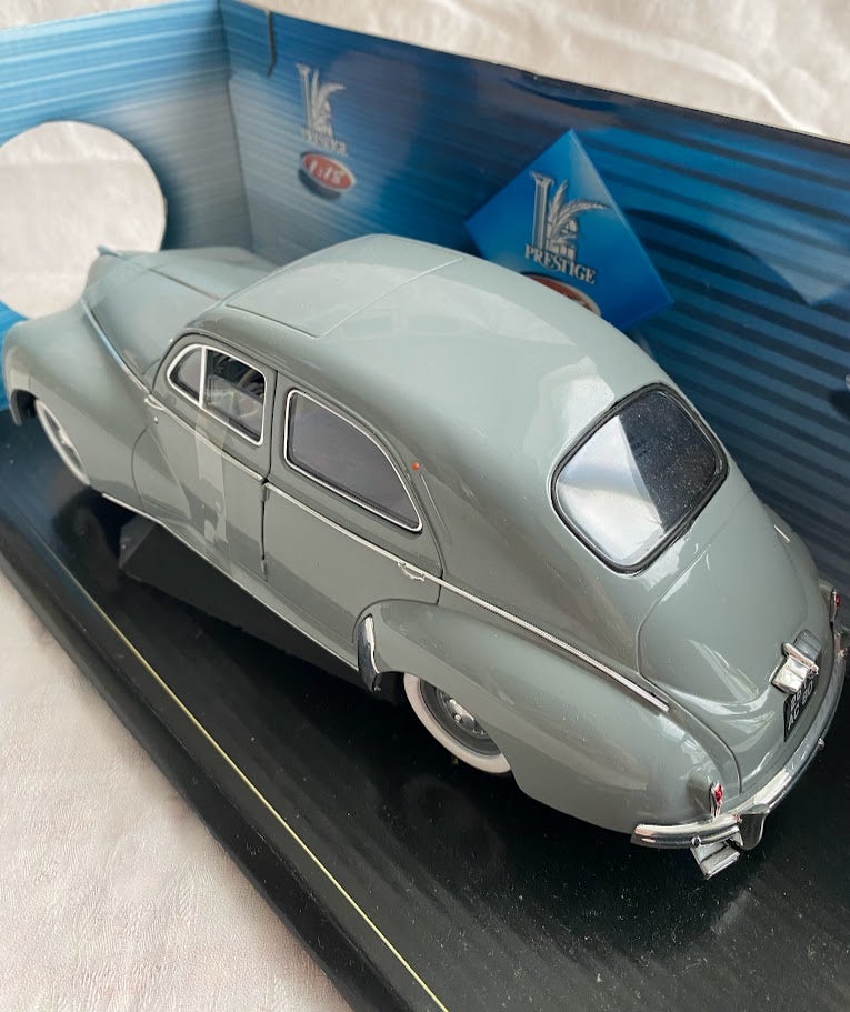 Modelbil, Peugeot 203. 1954. Solido, skala 1:18