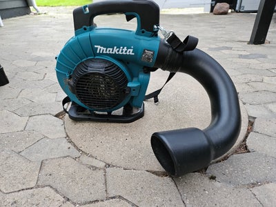 Løvsuger, Makita DUB363, EKSTRA BATTERIER 2 x 18V 2x5-0H MEDFØLGER

Effektiv suger og blæser med kul