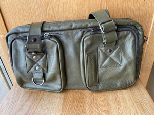 Mandarina Duck DBA - brugte tasker og tilbehør