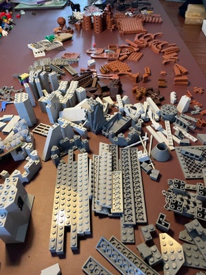 Lego Creator, Lego Borg, Mange LEGO borg klodser til den kreative bygger, der bedst kan lide at bygg