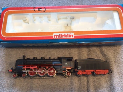 Modeltog, Märklin 18 DB, skala Ho, Märklin 3091 til røg, lokomotivet er i pæn stand dog med lette br