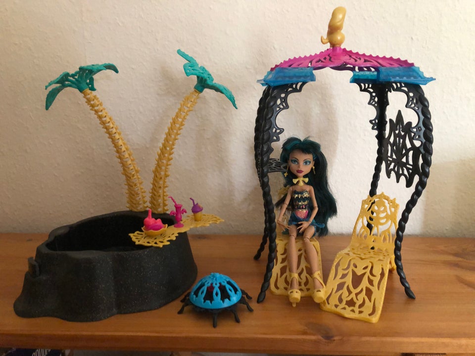 Monster High 13 Wishes Desert Frights Oasis Cleo De Nile