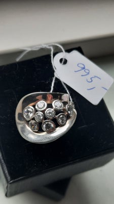 Ring, sølv, S.M.K for Smykkekæden, Stor, smuk, feminin og elegant coctailring udført i blank Sterlin
