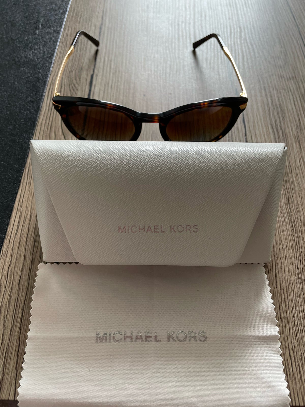 Solbriller dame, Michael Kors